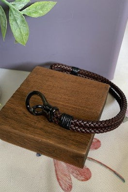 Men's Polished Hook Clasp Leather Bracelet